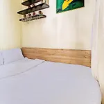 Oyo Life 93120 Apartement Gateway Cicadas By Sarana Cipta Mahakarya